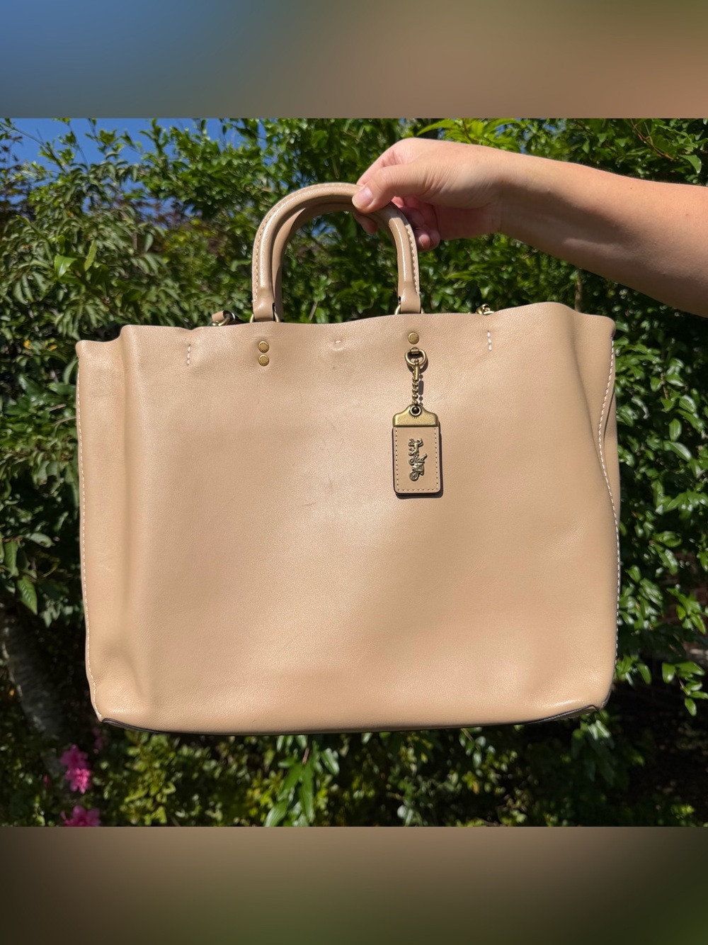COACH ROGUE TOTE WITH FLORAL BOW PRINT INTERIOR (28430) - Picture 2 of 15